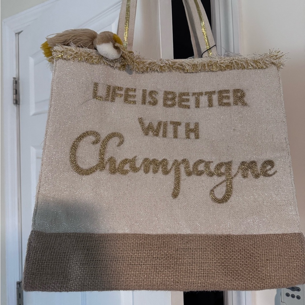 America and beyond champagneTote